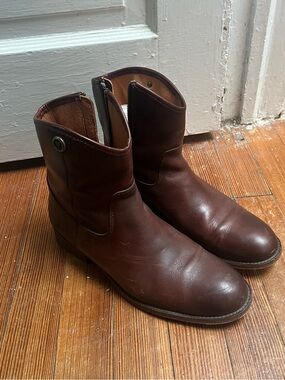 FRYE Classic Melissa Women’s  Brown Inside zip Ankle Boots